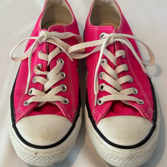 Converse Chuck Taylor All Star Lo Sneaker Pink Fuchsia Women’s 8 Men’s 6 - Picture 4 of 6